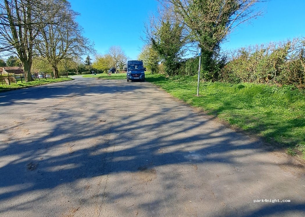 (YO42 1TX) Pocklington - 4 Manor Barn Court — foto 2