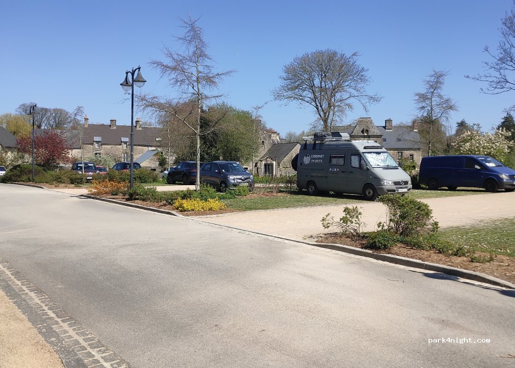 (50700) Valognes - 27 Rue du Grand Moulin — foto