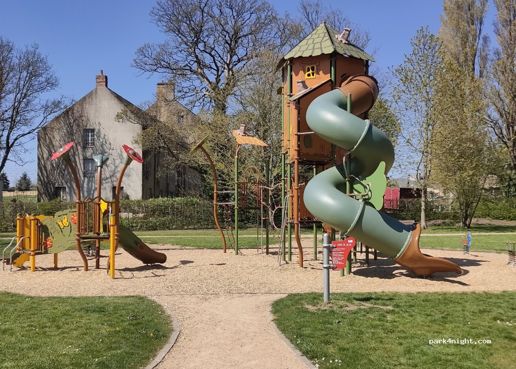(50700) Valognes - 27 Rue du Grand Moulin — foto 3