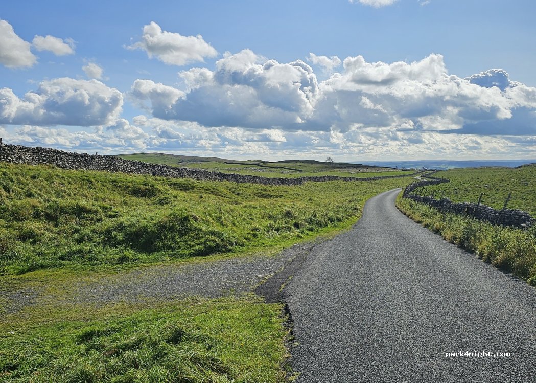 (BD23 4DL) Malham - — foto 2