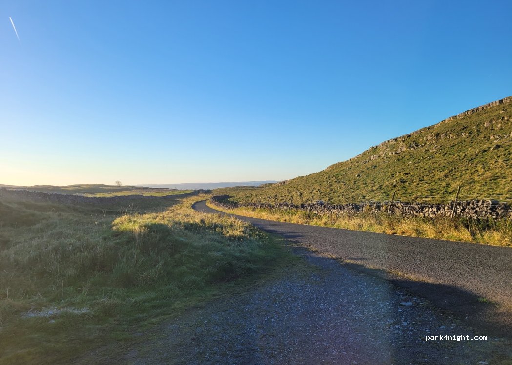 (BD23 4DL) Malham - — foto 4