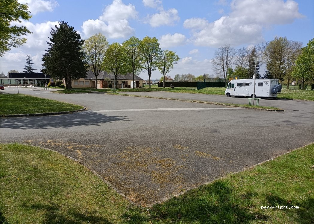 (61250) Condé-sur-Sarthe - 15 D528 — foto