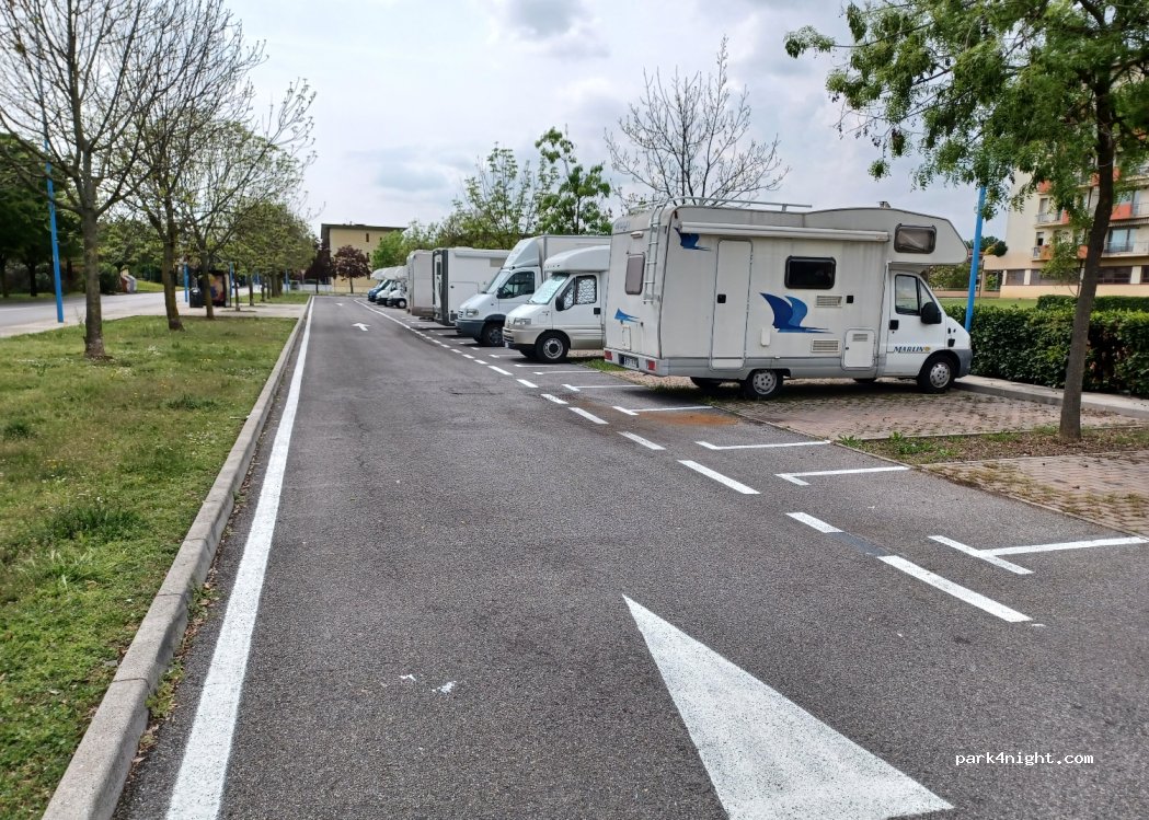 (25124) Brescia - Via Giovanni Battista Tiepolo — foto