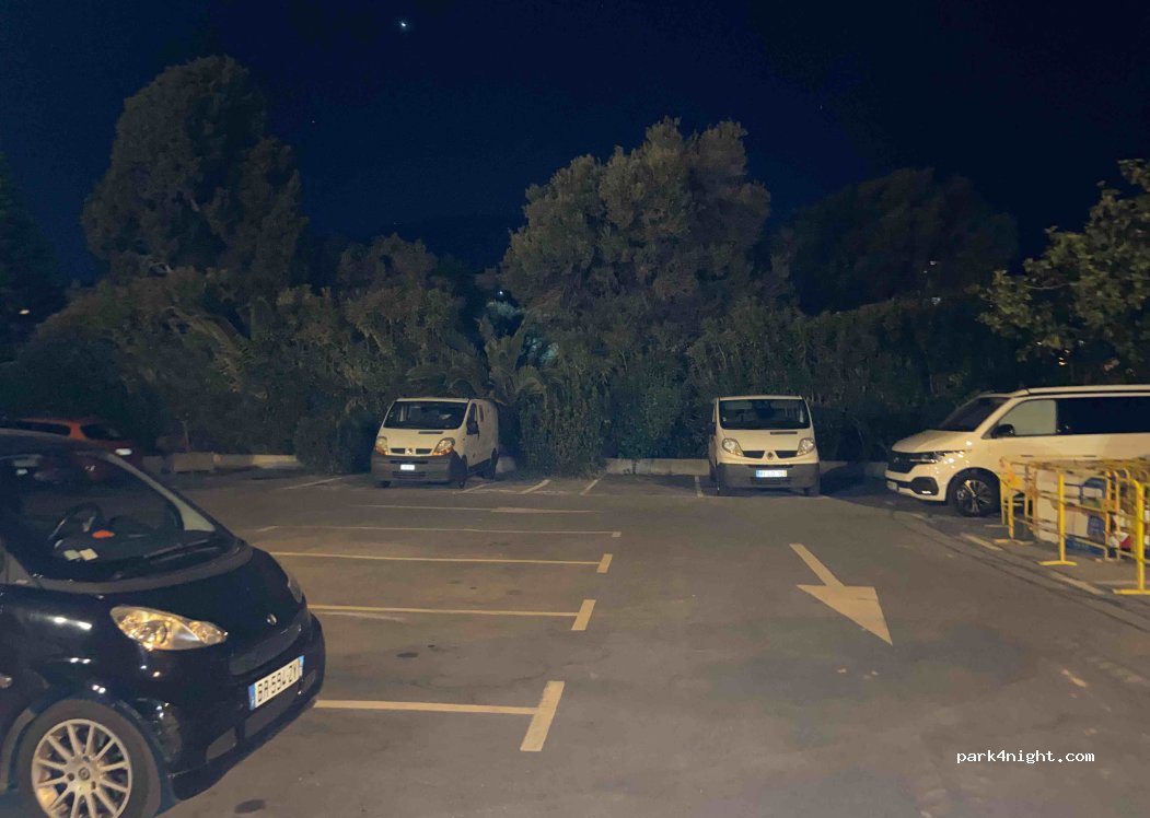 (06190) Roquebrune-Cap-Martin - 47 Avenue Robert Schumann — foto 2