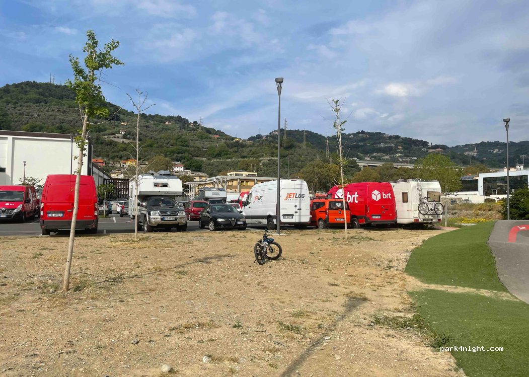 (18100) Imperia - Via Argine Sinistro Goffredo Alterisio — foto