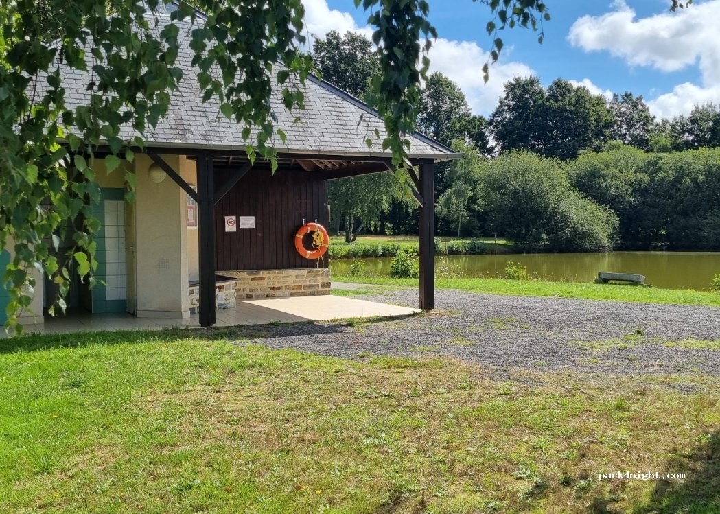 (35210) Parce - 23 Rue des Forges — foto 2