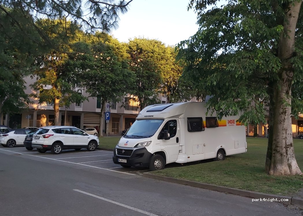 (26026) Pizzighettone - 3 Piazza Europa — foto