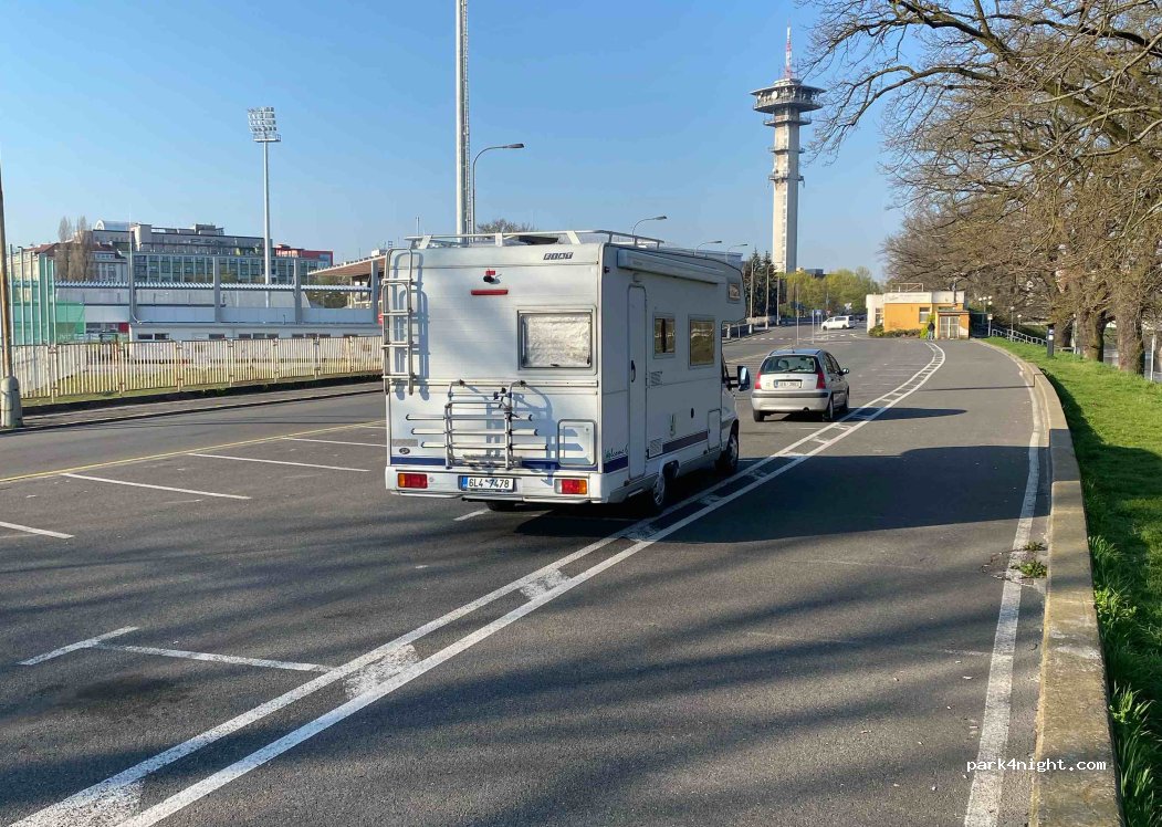 (530 02) Pardubice - 2746 Nábřeží Václava Havla — foto