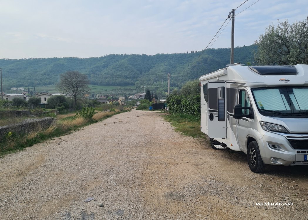 (37016) Garda - 31 Via Turisendo dei Turisendi — foto