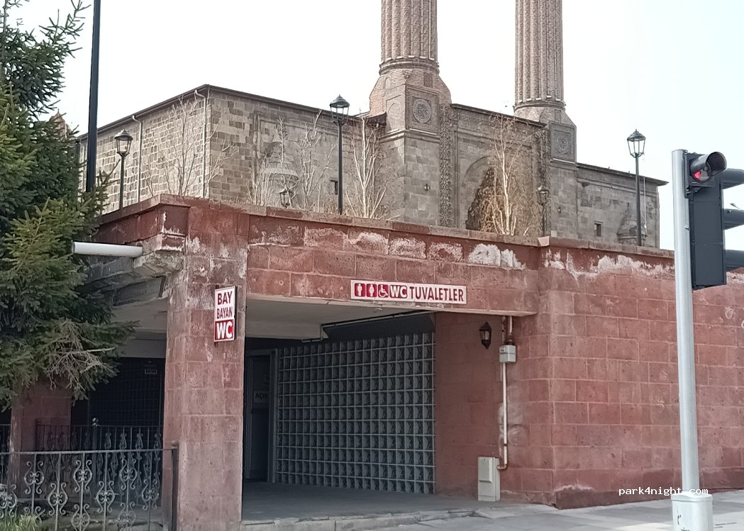 (25030) Yakutiye - 22 Çifte Minareler Sokak — foto 4
