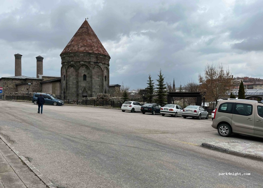 (25030) Yakutiye - 22 Çifte Minareler Sokak — foto 5