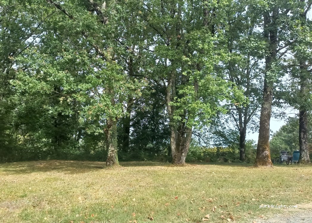 (24160) Saint-Raphaël - 270 Chemin des Peyrières — foto 2
