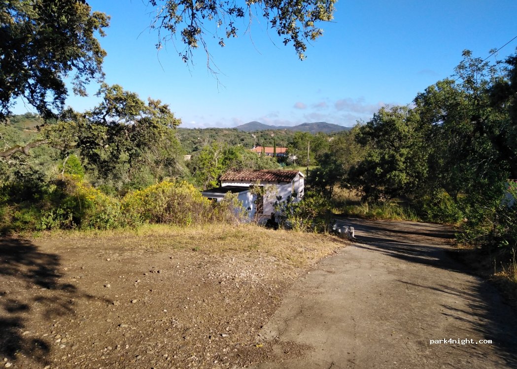 (8100) Querença - Unnamed Road — foto