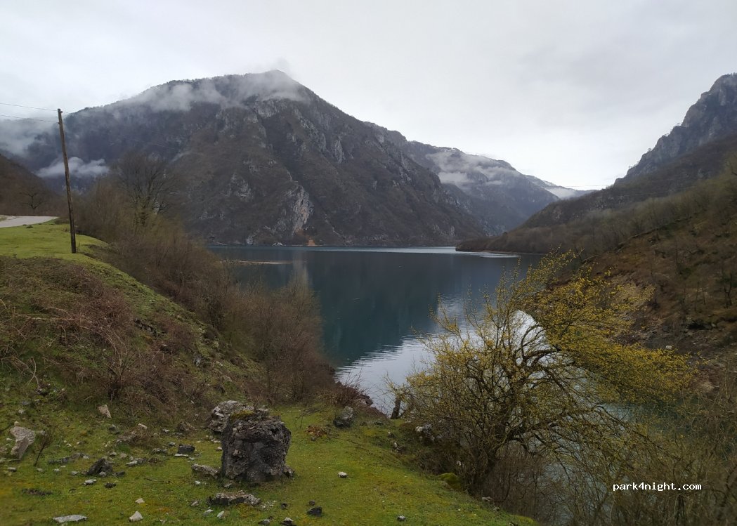 (81437) Mratinje - Unnamed Road — foto 3