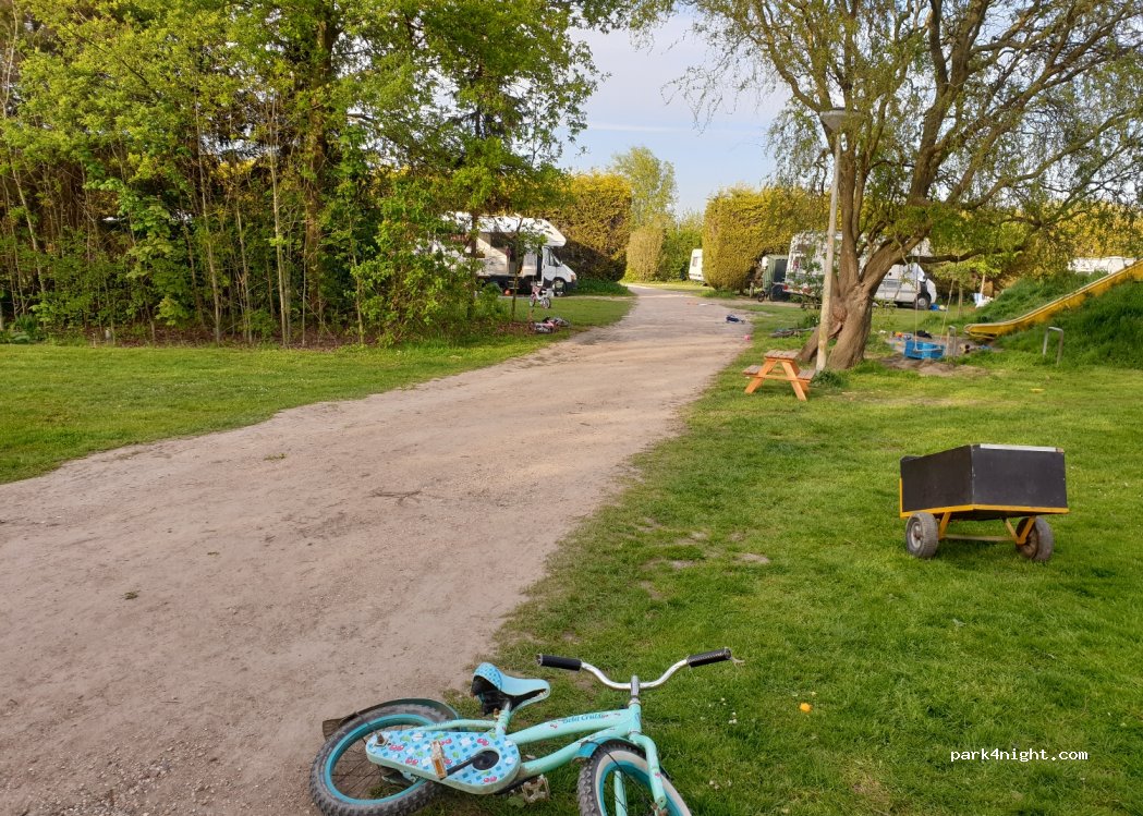 Natuurcamping De Kersengaard — foto