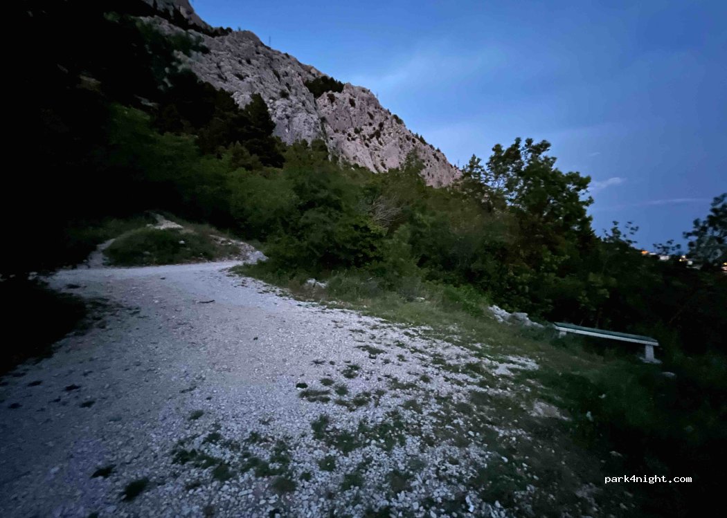 () Brela - — foto 4