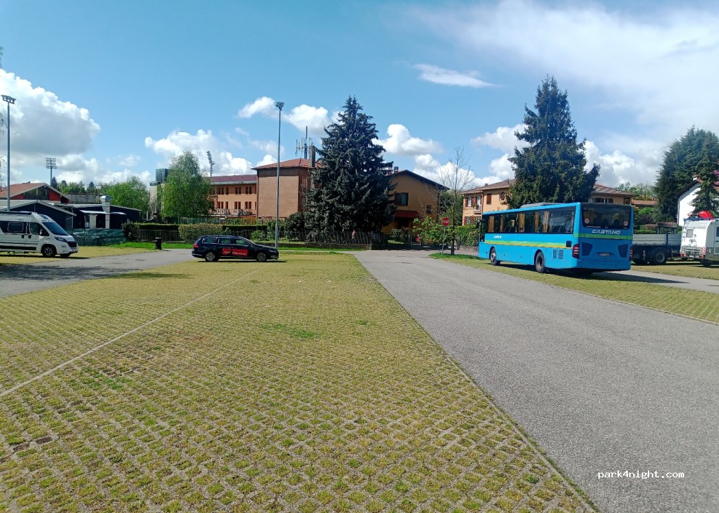 (21100) Varese - 12 Via Pista Vecchia — foto