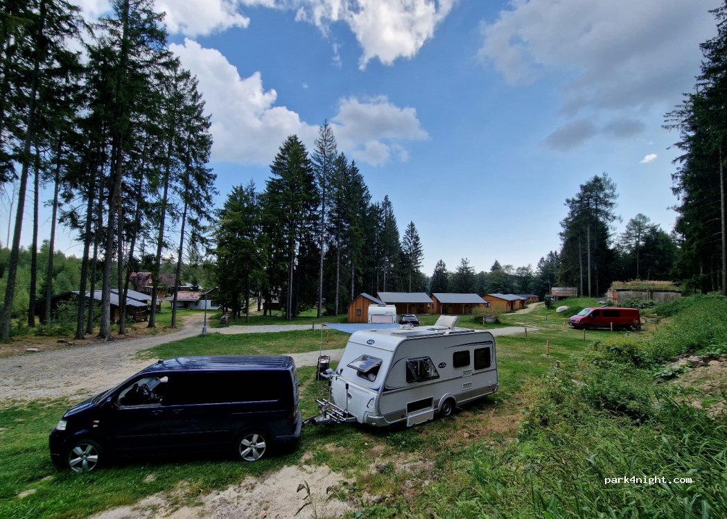 Karavanové stání - stellplatz - Chaty Zvůle — foto