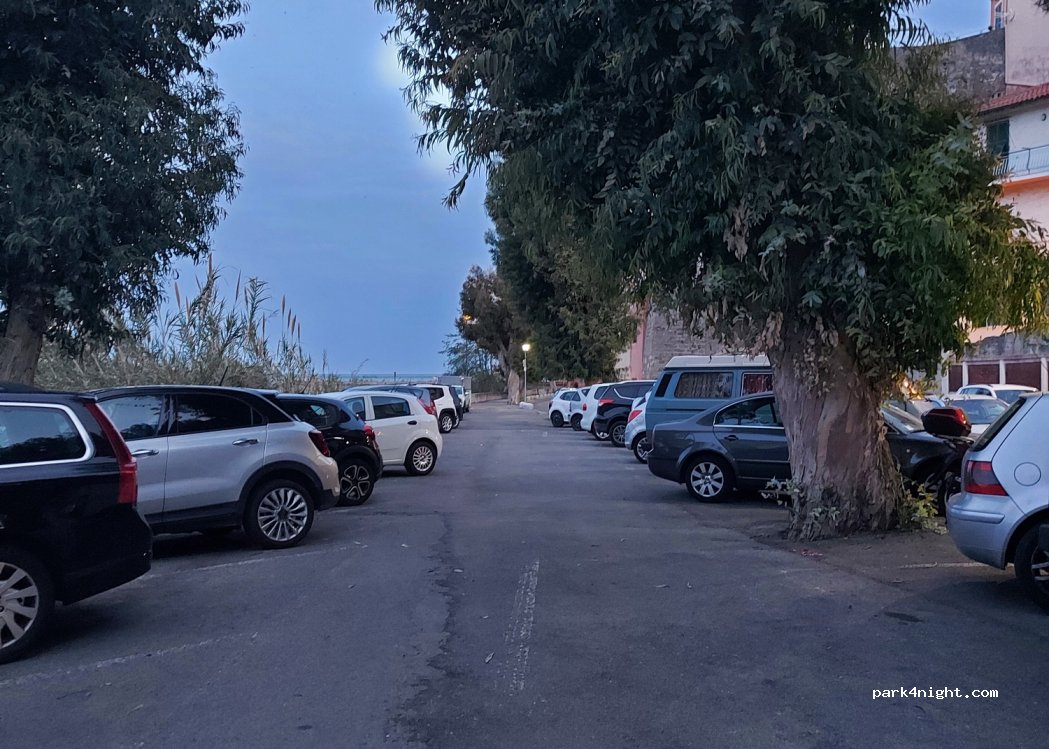 (18039) Ventimiglia - 14A Via Trossarelli — foto
