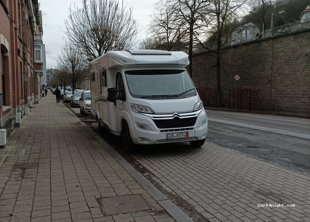 (5500) Dinant - 24 Avenue Franchet d'Esperey — foto 2