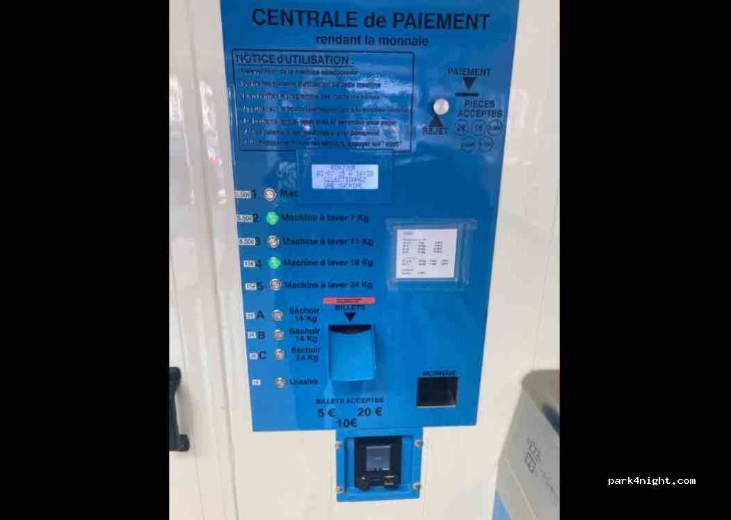 (50260) Bricquebec-en-Cotentin - 9 Rue de la République — foto 5