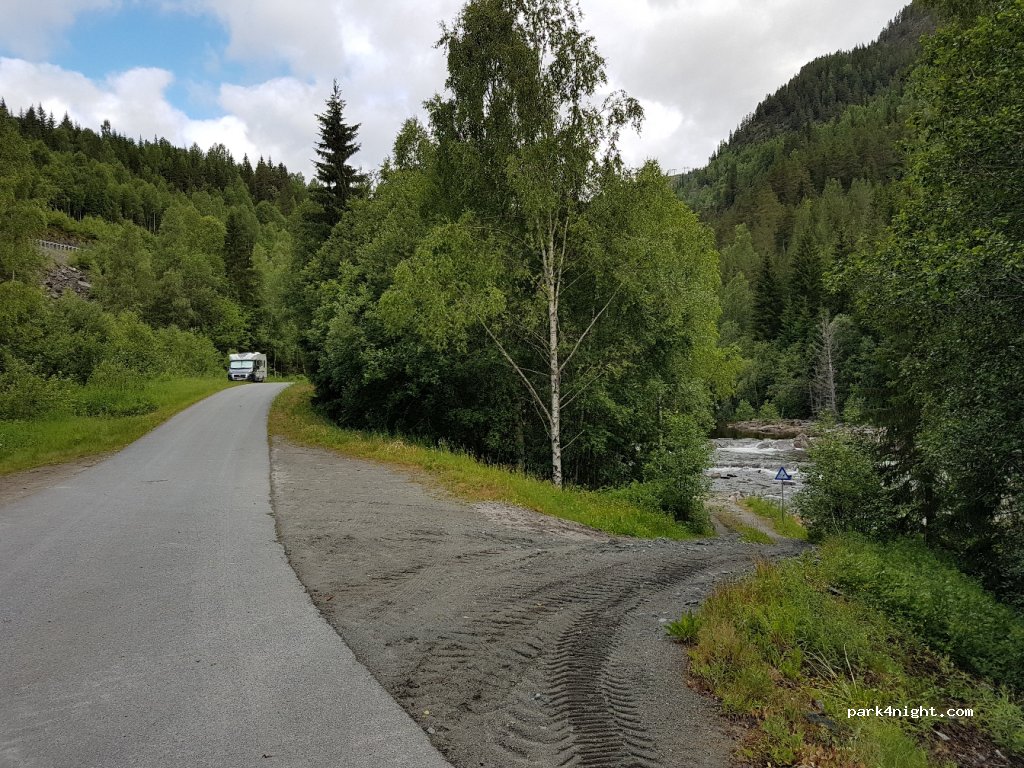 (3630) Rødberg - 100 Riksveg 40 — foto