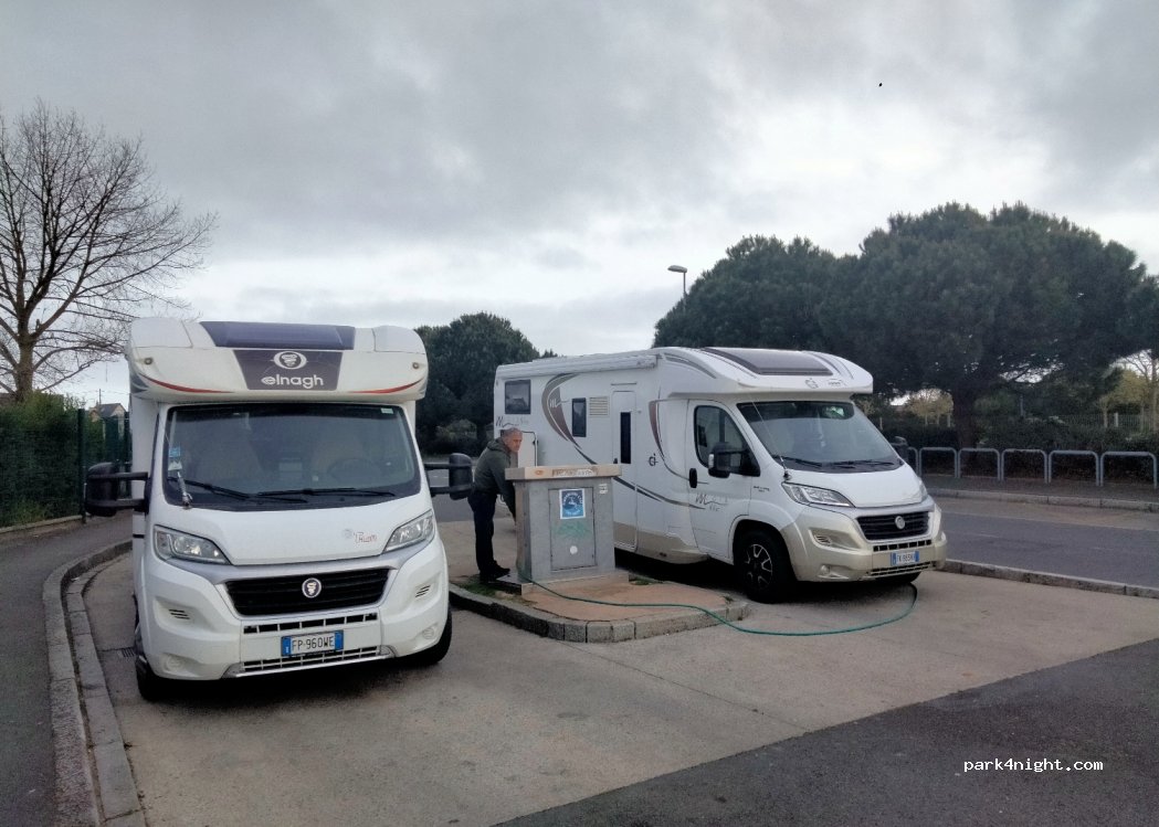 (35400) Saint-Malo - Rue Paul Feval — foto 4