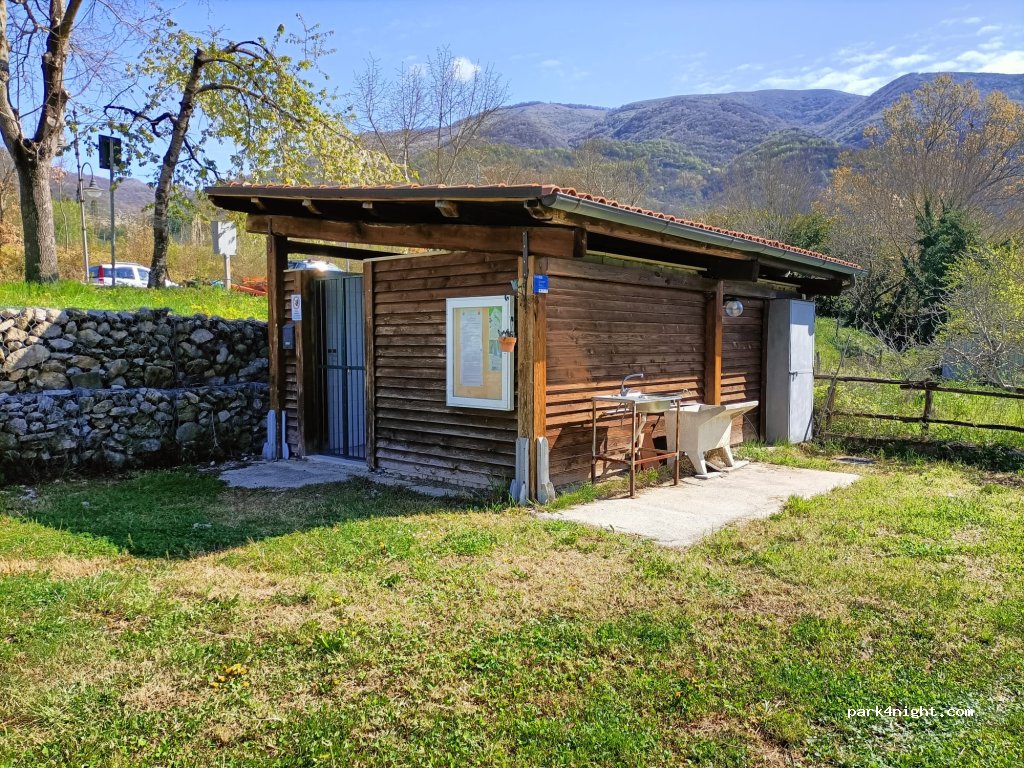 Area Sosta Camper "Lago del Turano" — foto 4