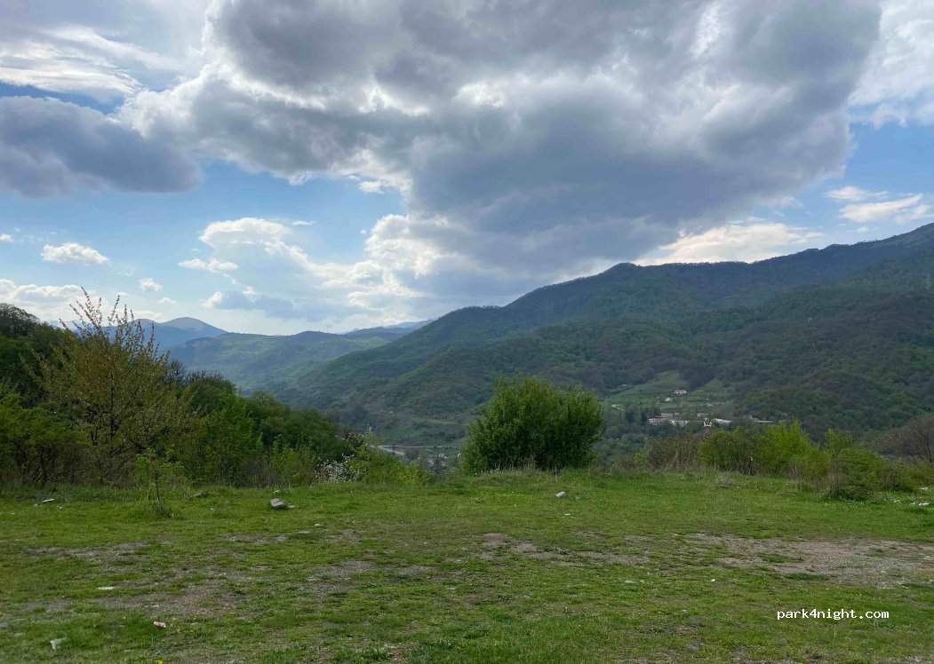 (3901) Dilijan - 20 Parz Lich Road — foto