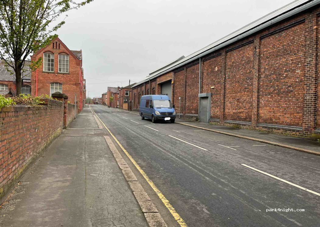 (WA10 1LX) Saint Helens - Parade St — foto 3