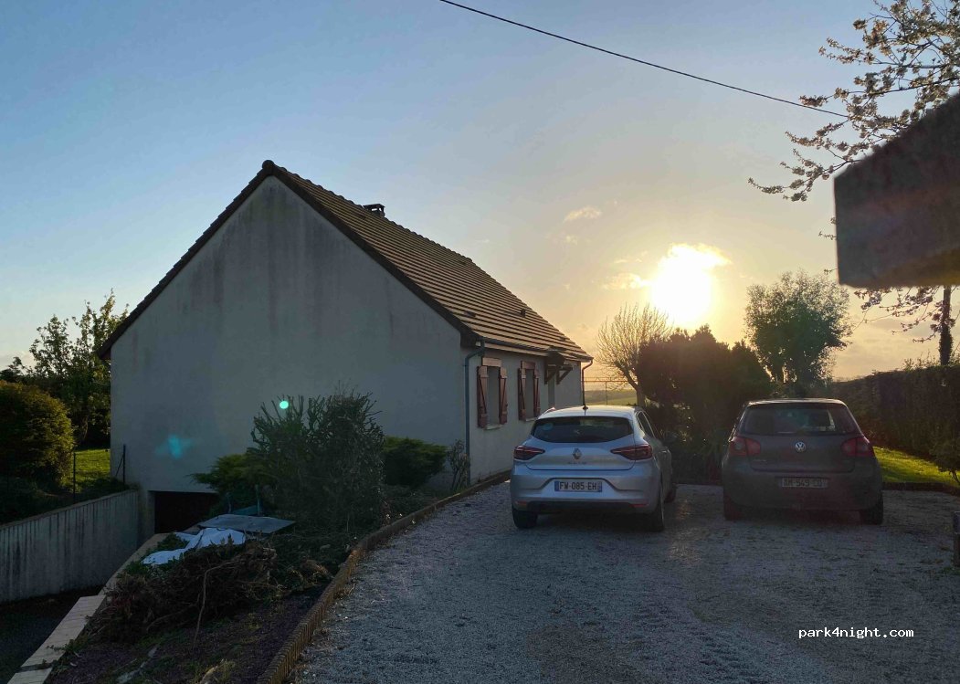 (14450) Cricqueville-en-Bessin - 32 La Montagne — foto