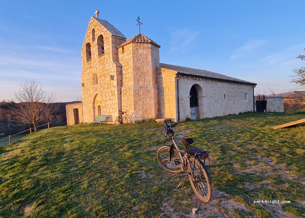 (09591) La Molina de Ubierna - 358 Calle Burgos — foto 2
