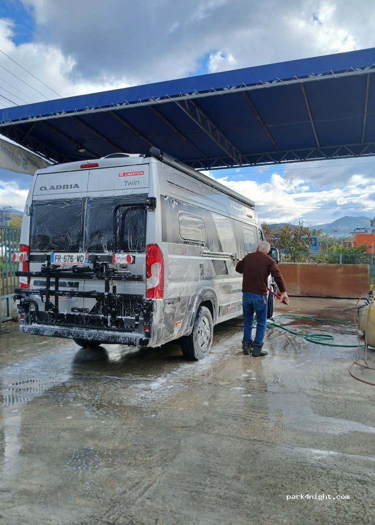 () Kuçovë - SH72 — foto 3