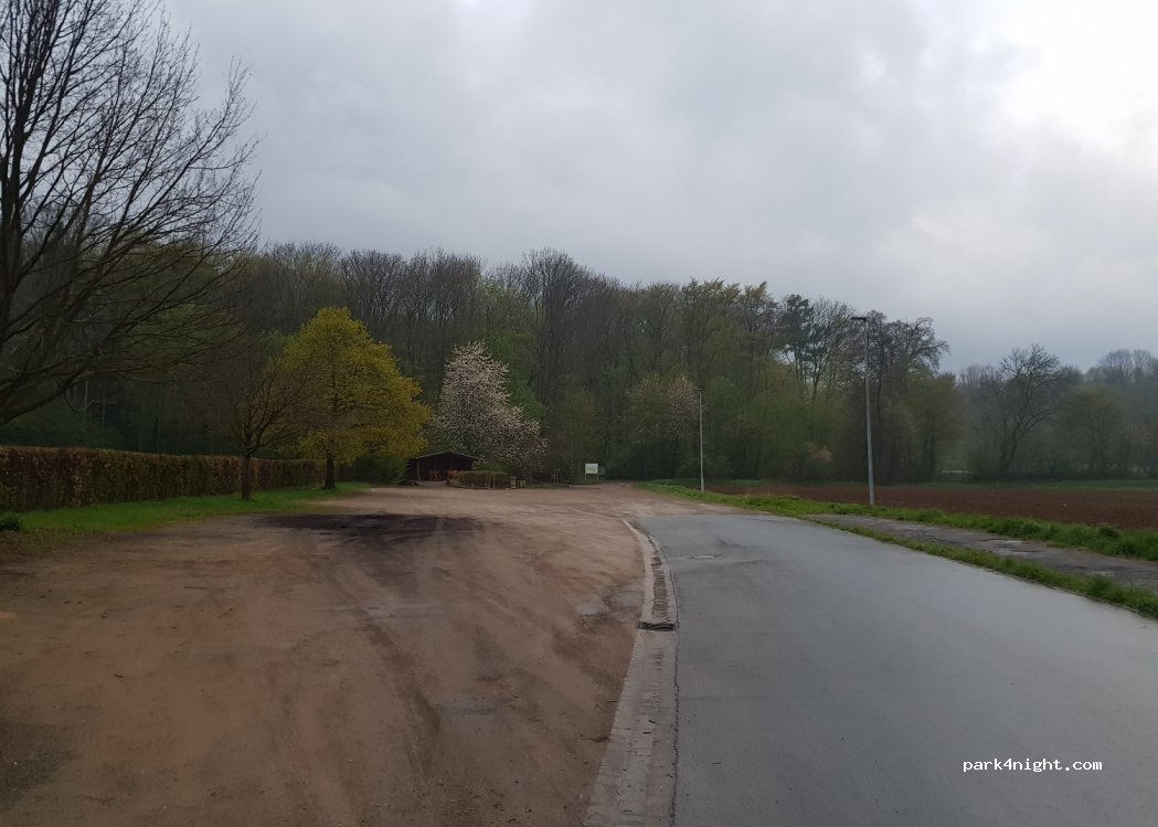 (30974) Wennigsen (Deister) - 20 August-Warnecke-Weg — foto