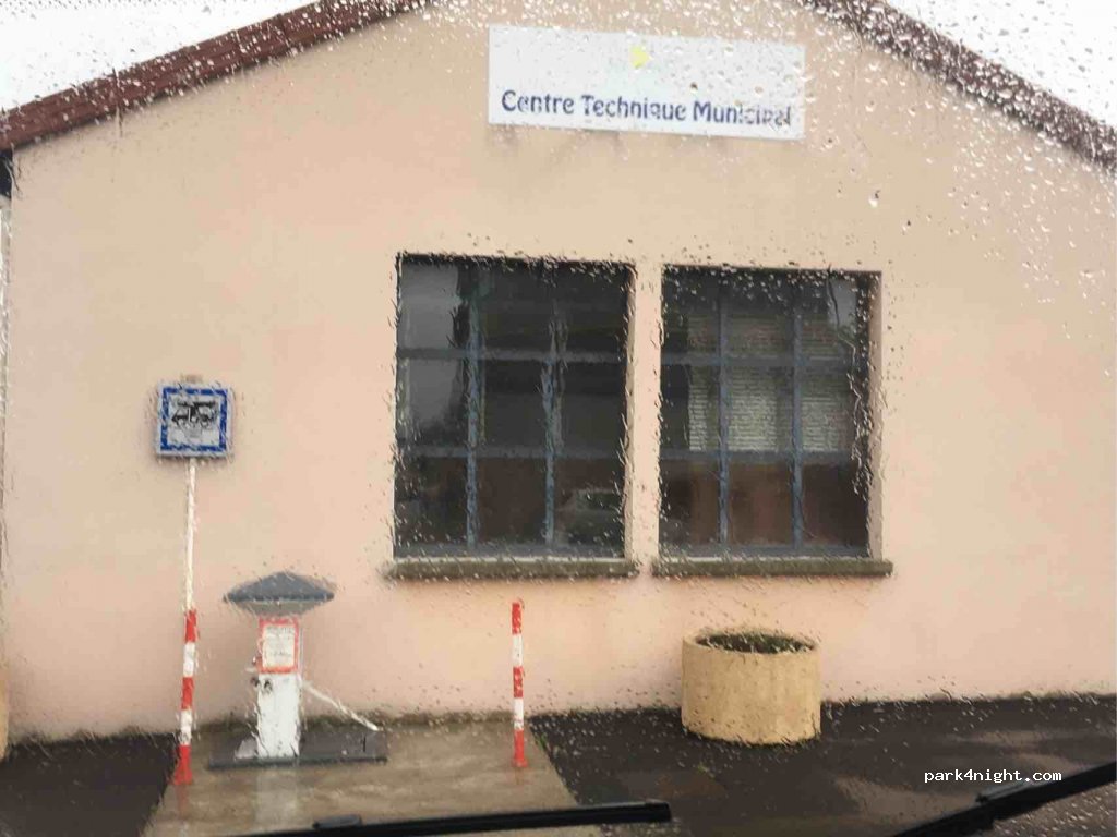 (43370) Saint-Christophe-sur-Dolaison - Le Bourg — foto 2