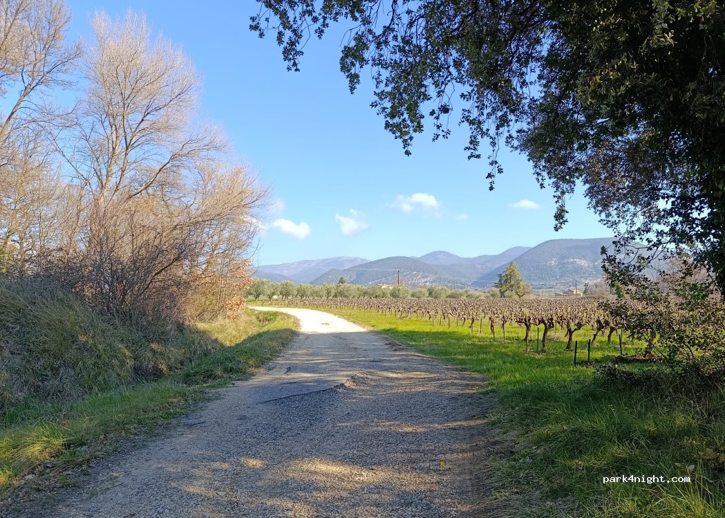 (26770) Saint-Pantaléon-les-Vignes - — foto 2