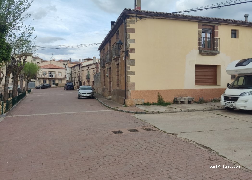 (19261) Luzaga - 12 Plaza Mayor — foto 3