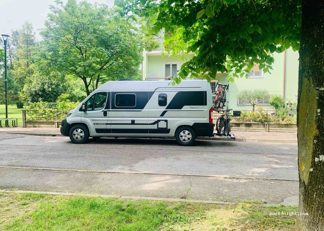 (46100) Mantova - 3 Via Jan Palach — foto