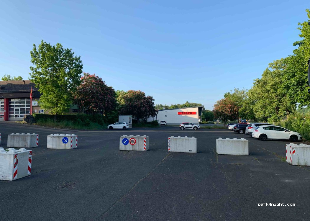 (36275) Kirchheim - 2A Hauptstraße — foto 2
