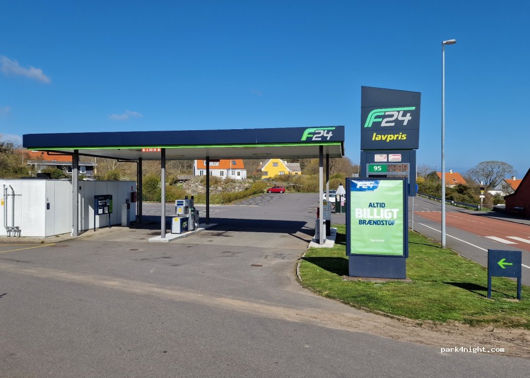 (3760) Gudhjem - 1 Helligdomsvej — foto
