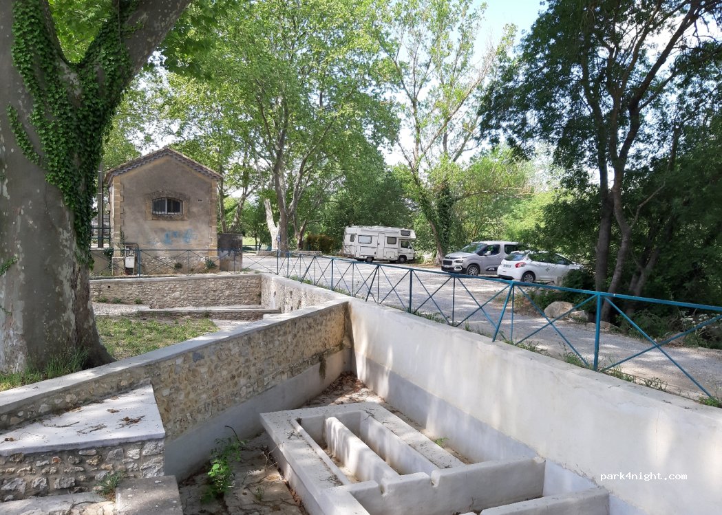 (30190) Dions - 5 Rue de la Mairie — foto