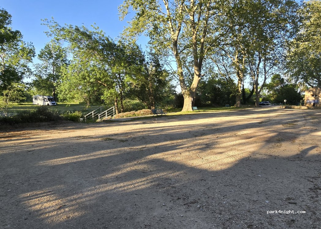 (30190) Dions - 5 Rue de la Mairie — foto 3
