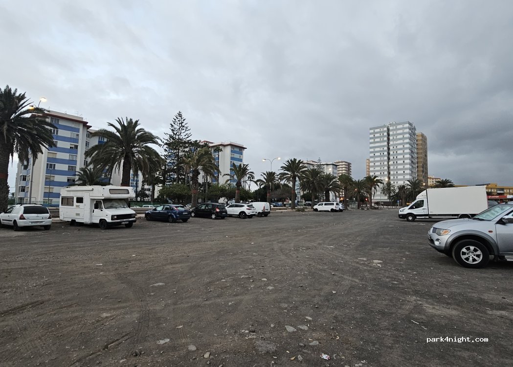 (35019) Las Palmas de Gran Canaria - 152 Avenida Escaleritas — foto