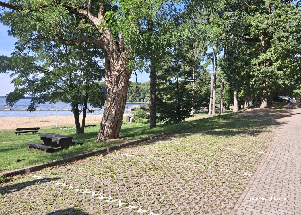 (73-140) Ińsko - 1 aleja Spacerowa — foto 4