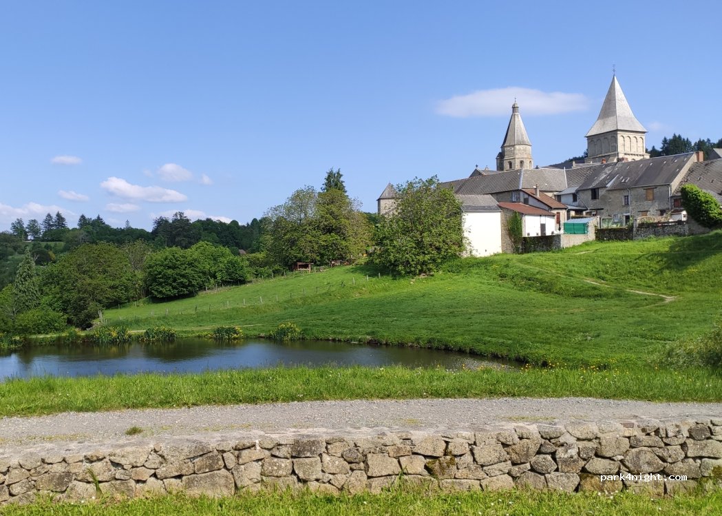 (23210) Bénévent-l'Abbaye - 6 Rue Pelisson Fontanier — foto