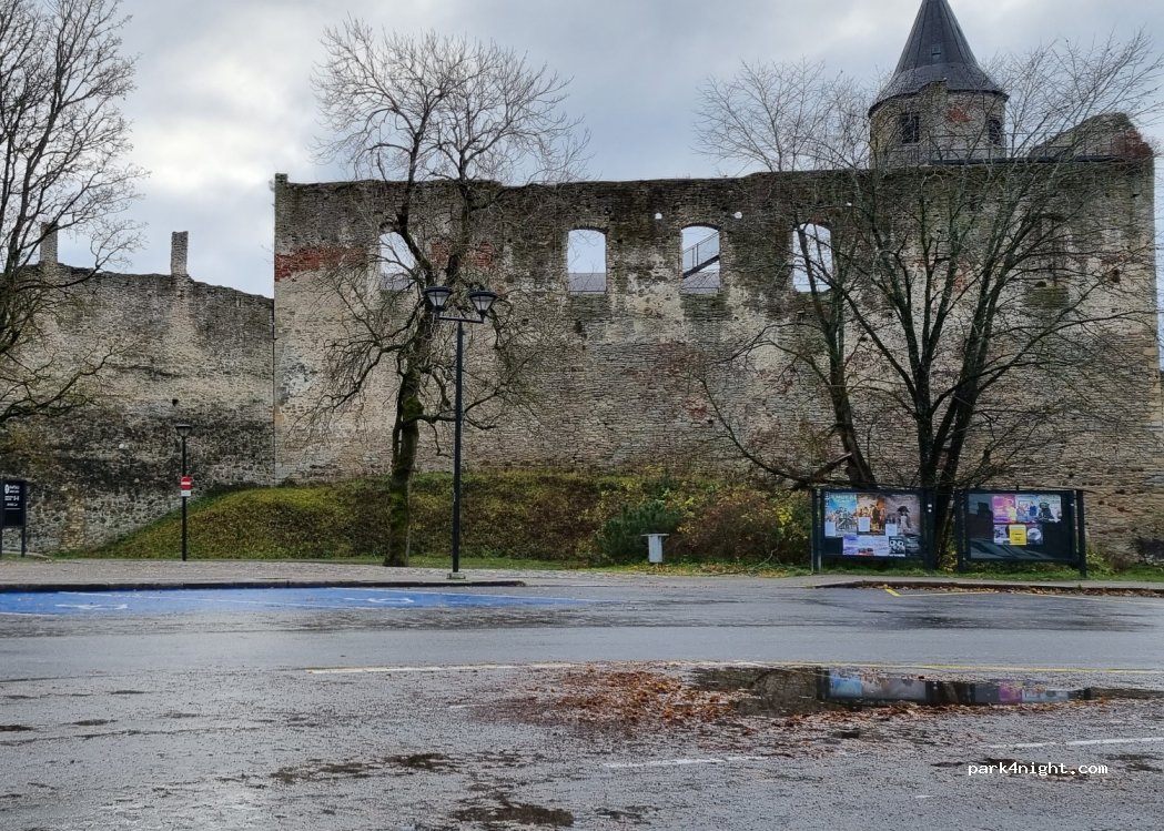 (90502) Haapsalu - 3 Lossiplats — foto