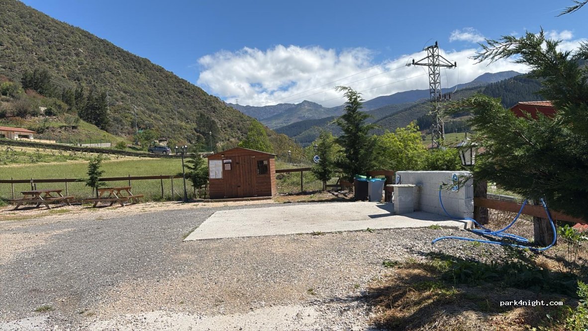 Area de Autocaravans Potes: CAMPERPARK — foto 5