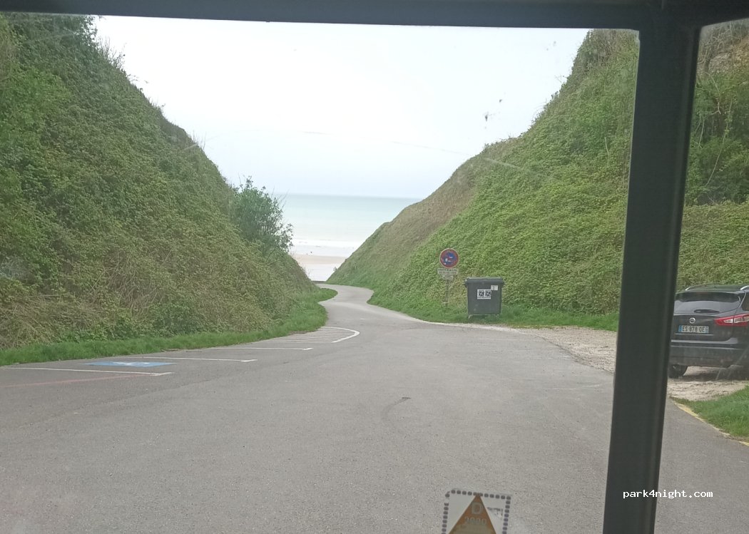 (76119) Varengeville-sur-Mer - Rue du Petit Ailly — foto 2
