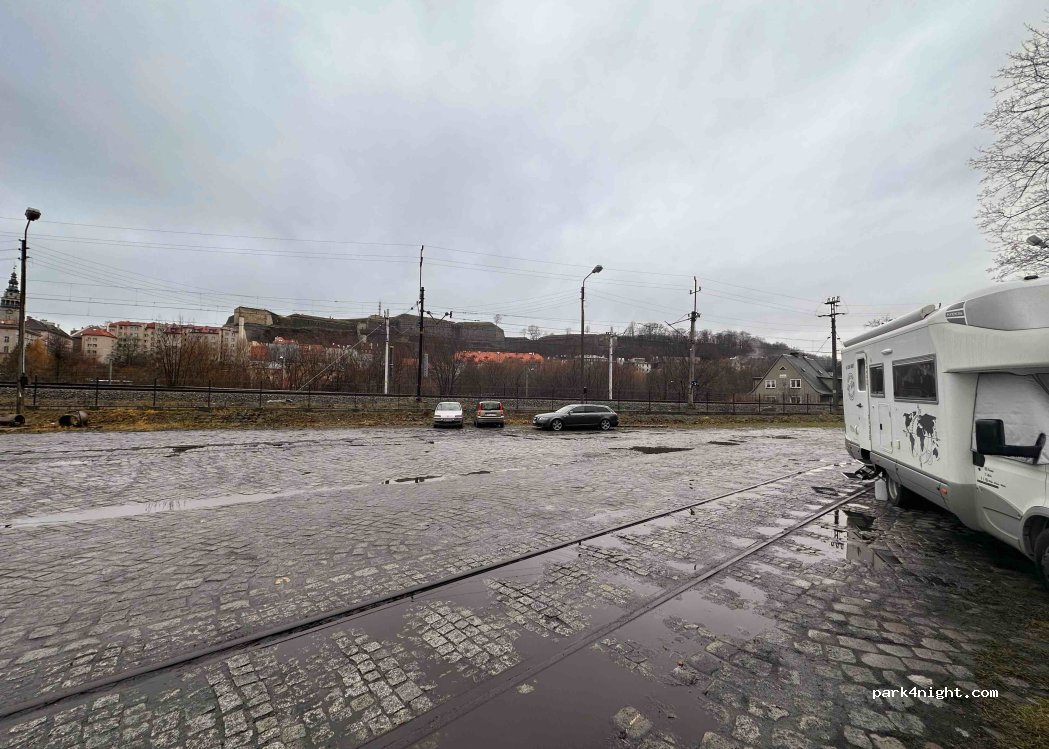 (57-300) Kłodzko - 3 Wojciecha Korfantego — foto 2