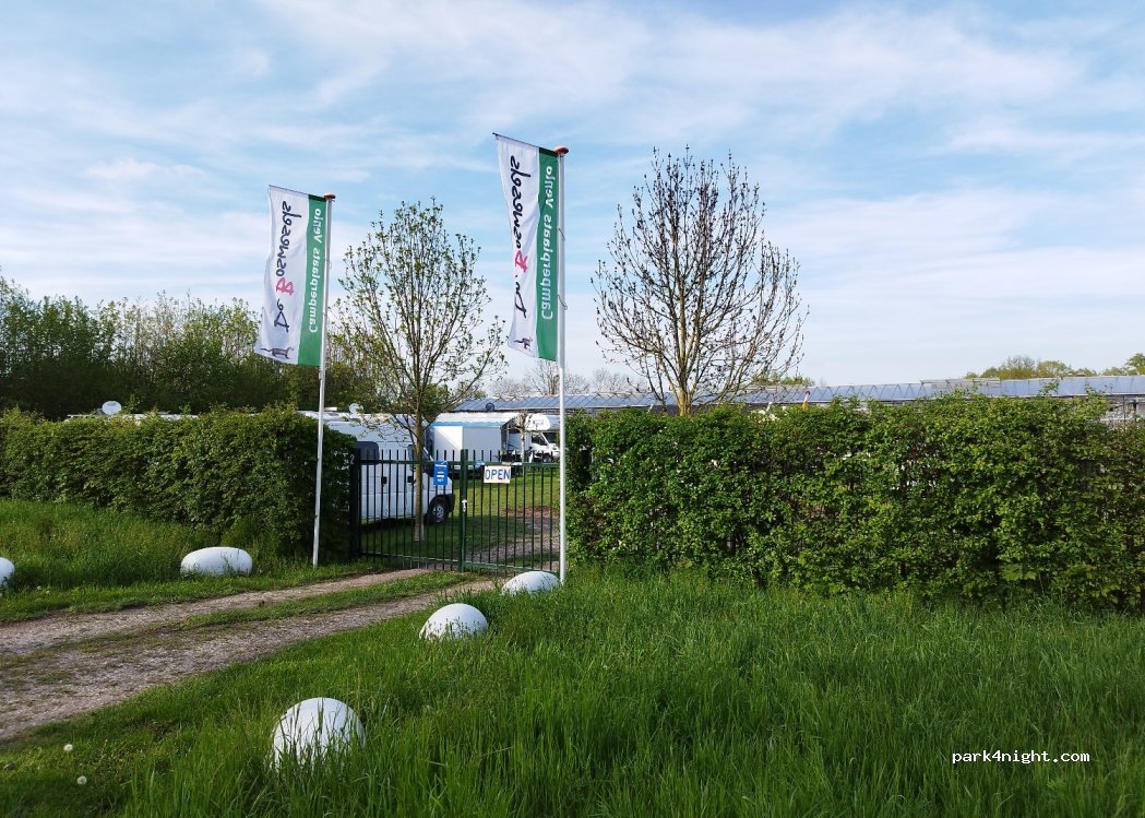 Camperkampeerplaats Venlo — foto